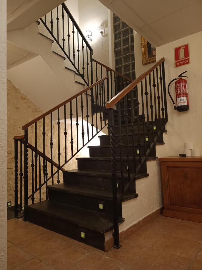Hostal Decerca Prádena Exteriör bild